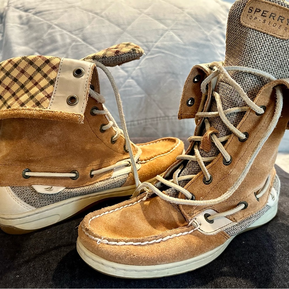 Sperry boat shoes with a high top twist!